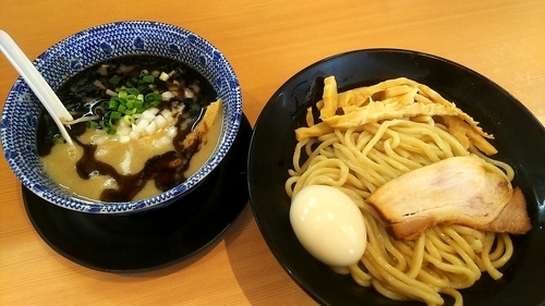 「鶏黒つけ麺 特のせ」@麺堂 稲葉の写真