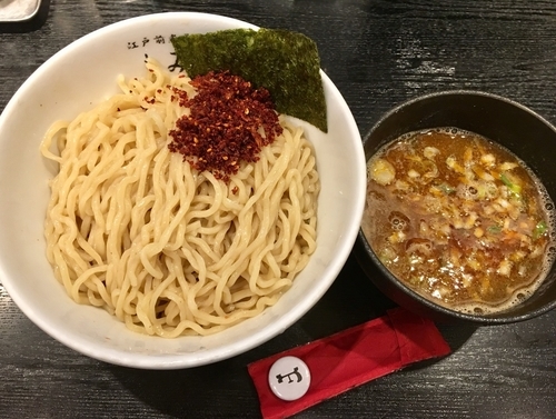 「粗挽き鰹ふりかけの辛つけめん」@江戸前煮干中華そば きみはん 五反田店の写真