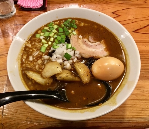 「カレーラーメンみそ味【季節限定】 900円」@いぶし銀の写真