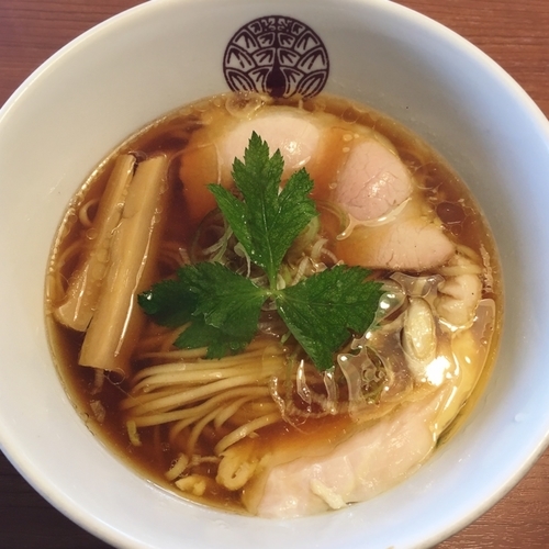 「鶏醤油らぁめん」@らぁ麺とうひちの写真