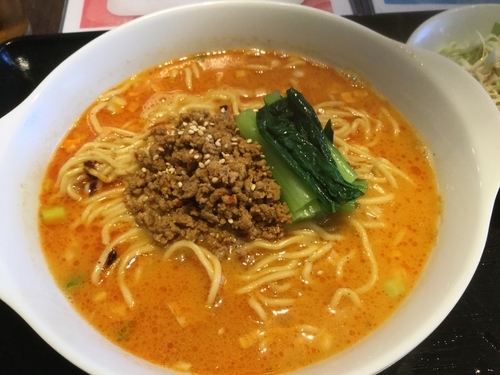 「汁あり担々麺 税込880円」@松戸香房の写真