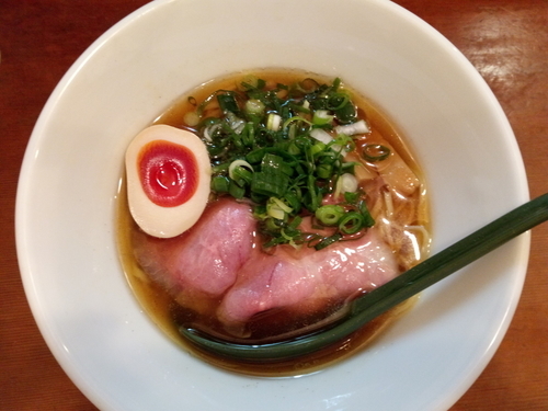 「醤油らーめん」@麺屋はなぶさの写真