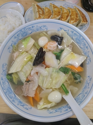 「八宝菜麺 637円 餃子237円 小ライス118円」@ぎょうざの満洲 本庄早稲田駅前店の写真