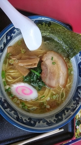 「青山醤油ラーメン」@らーめん酒場 青山の写真