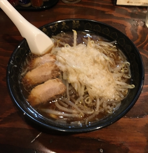 「豪快醤油（麺少な目￥750）」@醤油らーめん きび太郎の写真