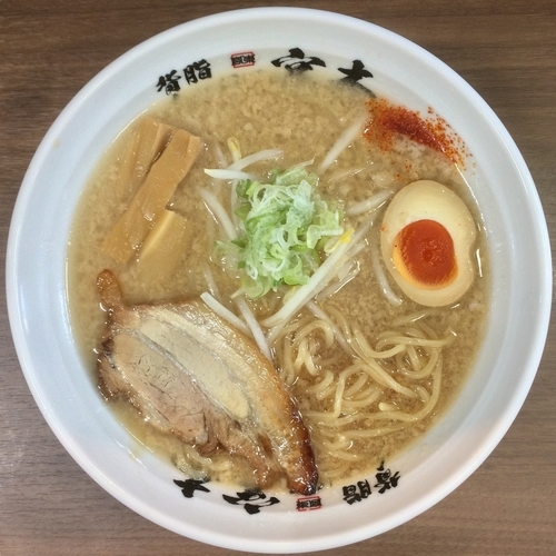 「背脂醤油 ¥750円」@背脂らーめん宮本 志木店の写真