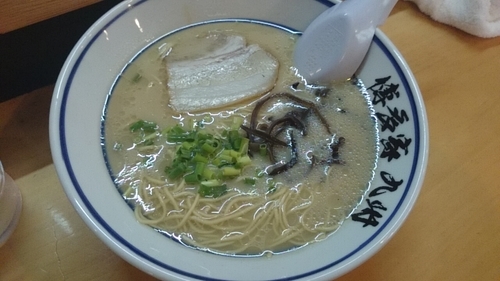 「長浜ラーメン」@博多家九州 山梨店の写真