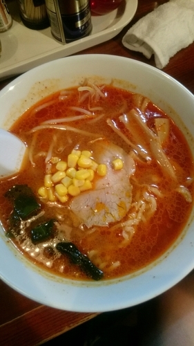 「サンラーメン  ９００円」@手打ちラーメン 本丸 前橋店の写真