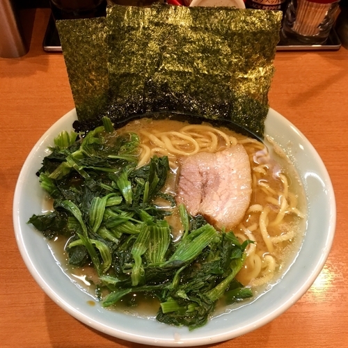 「ラーメン (650円) ほうれん草 (100円)」@とさの家の写真