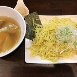 ワンタン入りつけ麺・塩950円