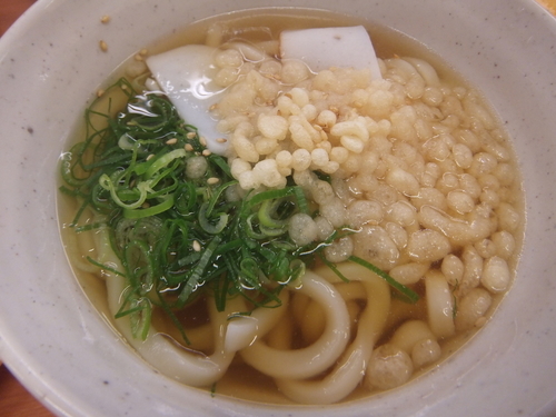 「平日限定かけうどん130円＋税」@スシロー 松戸八ケ崎店の写真