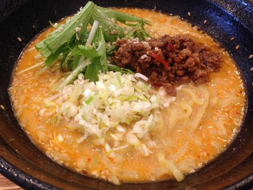 「濃厚胡麻ラーメン　￥８００」@Chinese Dining 胡食 ~kokuu~の写真