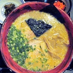 烏骨鶏ラーメン 龍 鴻巣店の画像