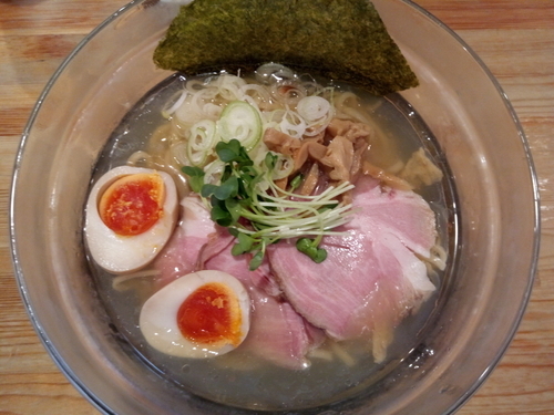 「冷やし塩らーめん」@彩色ラーメン きんせい 高槻駅前店の写真