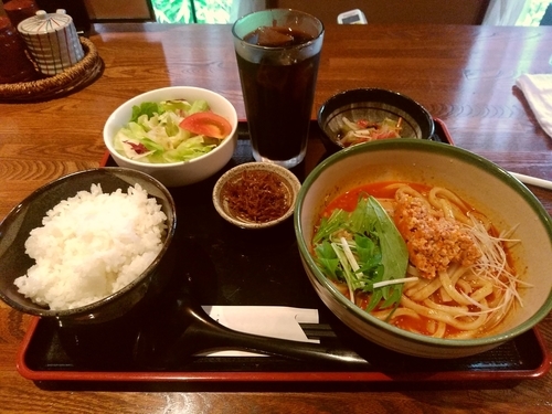 「冷やし坦々うどんセット896円」@月の遊膳 高崎店の写真