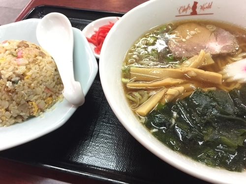 「半チャンラーメン」@らぁめん亭 リトルチャイナ 西台店の写真