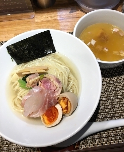 「[2周年限定] 天然鯛と地鶏の塩つけ麺&ミニ鯛茶漬け」@生粋 花のれんの写真