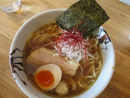 「濃厚鶏白湯煮干ラーメン並　800円」@R campの写真