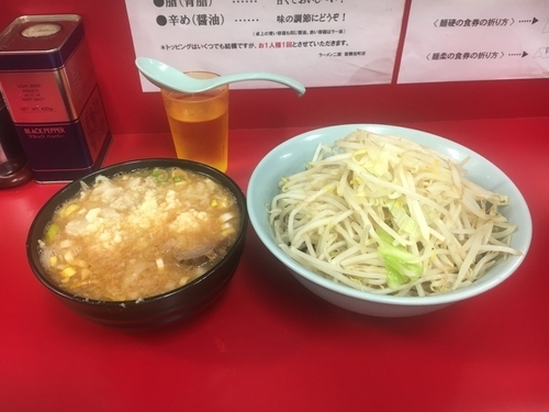 「つけめん ヤサイ➕ニンニク➕アブラ」@ラーメン二郎 新宿歌舞伎町店の写真