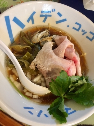 「魚介煮干し中華そば ￥750」@ハイデン.コッコFACTORYサマンサ・タマサの写真