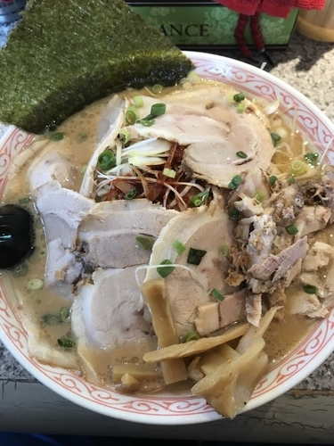 「ネギチャーシュー麺（豚骨醤油）➕麺固め➕大盛」@らーめん なじみの写真