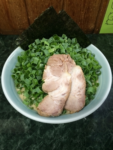「青ネギラーメン 並 800円」@横浜寺田家ラーメン 北柏店の写真