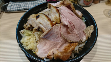 「チャーシュー増し増しニボ五郎（大盛）+にんにく・ヤサイ」@ラーメン ポール亭の写真