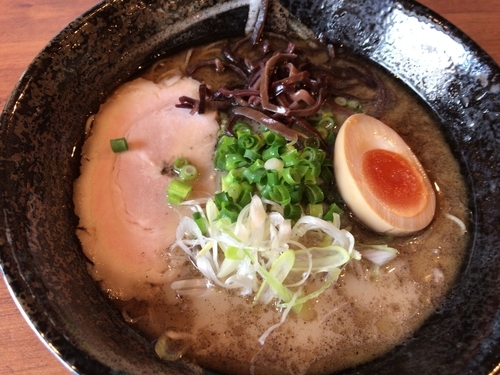 「火の国流とんこつラーメン850円+ランチ餃子セット=980円」@Japanese Noodle 禅の写真