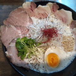 おさかな鶏白湯ラーメン