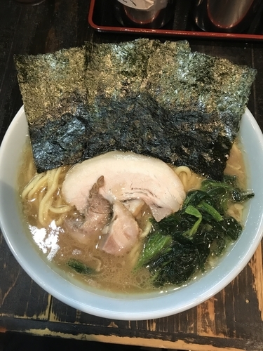 「らーめん(中盛)」@らーめんありがた家の写真