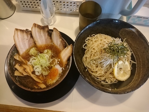 「季節限定 肉野菜つけそば中　880円」@煮干し中華専門店 つじ製麺所の写真