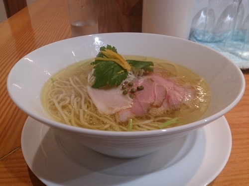 「鶏そば  塩」@麺LABOひろの写真