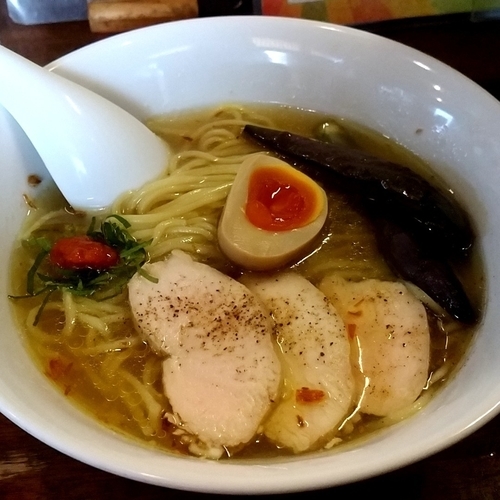 「【夏季限定】鶏の冷た～い塩らはッ！」@ラハメン ヤマンの写真