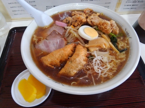 「みかくラーメン・しょうゆ」@味香来の写真