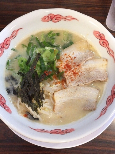 「豚足ラーメン」@スチームクック むしやの写真