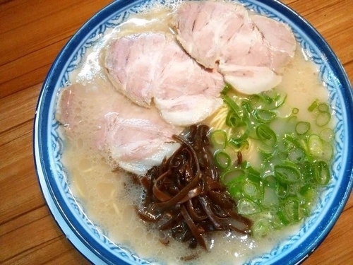 「らーめん」@博多ラーメン しばらく 町屋店の写真