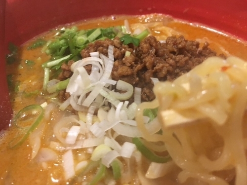 「麻辣担々麺　￥８００」@龍の子 所沢店の写真