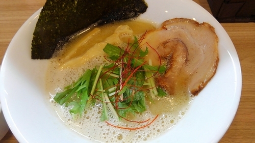 「塩ラーメン@730円」@はらや TORI PAITAN RAMENの写真