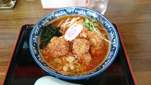「ごまラーメンのゴマカラのせ750円」@らいとの写真
