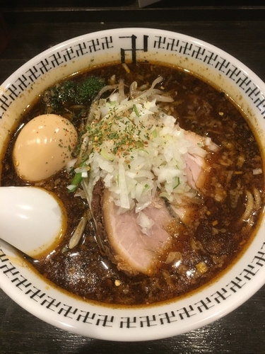 「スパイス・ラー麺 + 味玉」@スパイス・ラー麺 卍力の写真