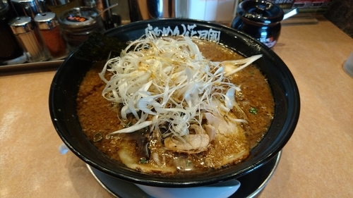 「限定/嵐げんこつらあめんBLACK+大盛り+ネギ+ライス」@らあめん花月嵐 福生店の写真