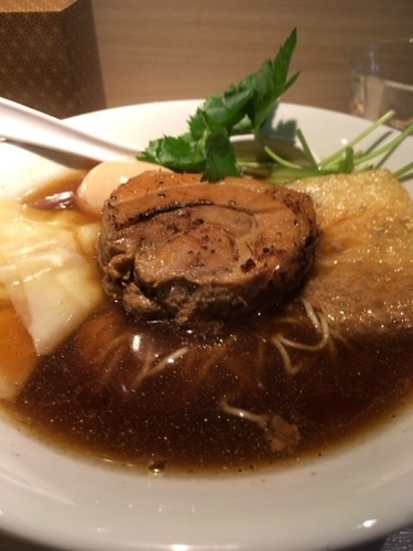 「特製生醤油ラーメン」@八王子 麺屋土竜の写真