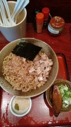 「冷やし魚まぜそば   渓麺ver」@食処 渓の写真