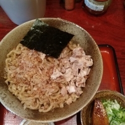 冷やし魚まぜそば   渓麺ver