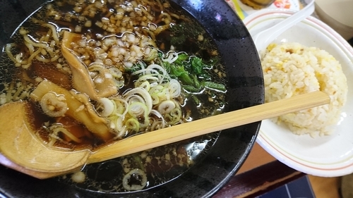 「ランチA (こがし醤油ラーメン&半チャーハン)」@天下一 飯田橋店の写真