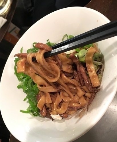 「「限定」イカワタ和えそば」@立ち呑み居酒屋 金町製麺の写真