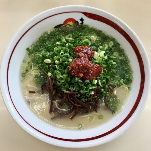 「キクラゲラーメン (560円) ネギ (110円)」@一味ラーメン 太宰府店の写真