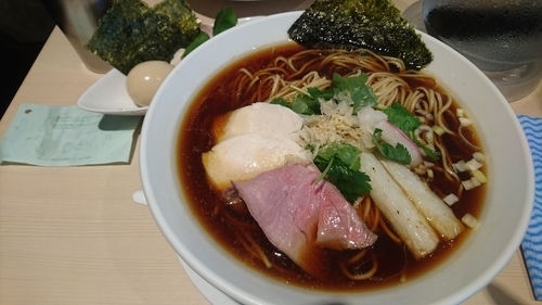 「特選鶏SOBA(大盛)」@Ginza Noodles むぎとオリーブの写真