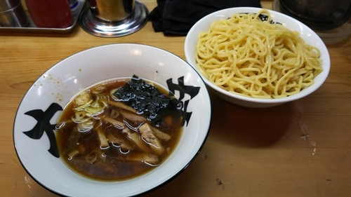 「肉入りつけそば」@中野大勝軒の写真