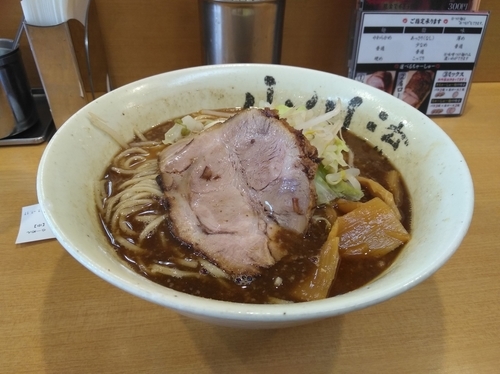 「らーめん中盛り」@創作らーめん 小川流 二本松店の写真